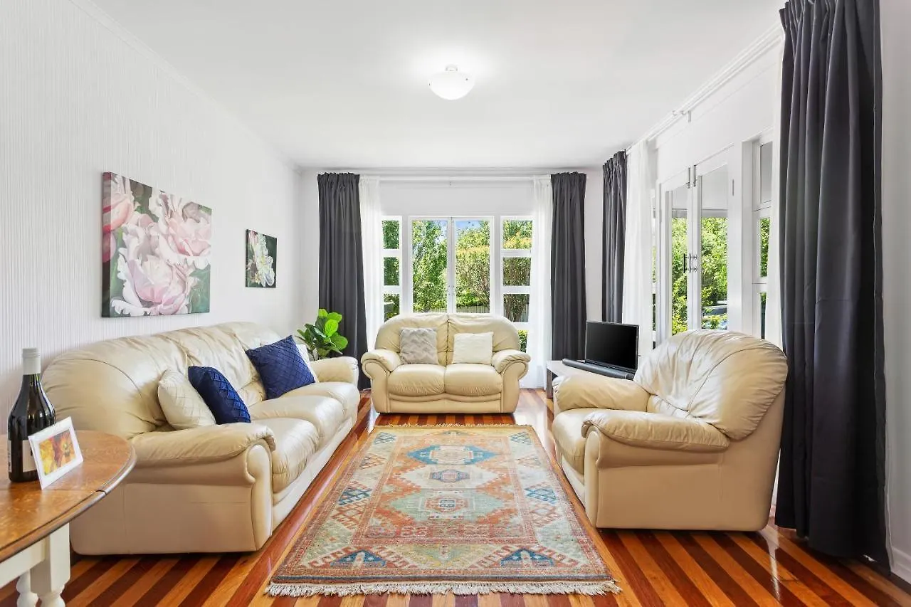 Artist'S Cottage - Cosy Home In Quiet Leafy Street Toowoomba Australia