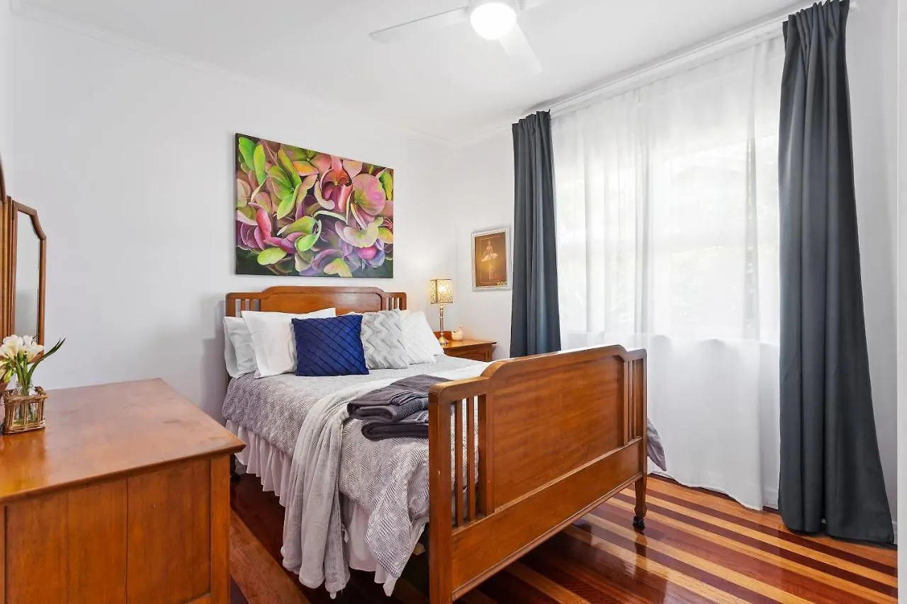 Artist'S Cottage - Cosy Home In Quiet Leafy Street Toowoomba 0*,  Australia